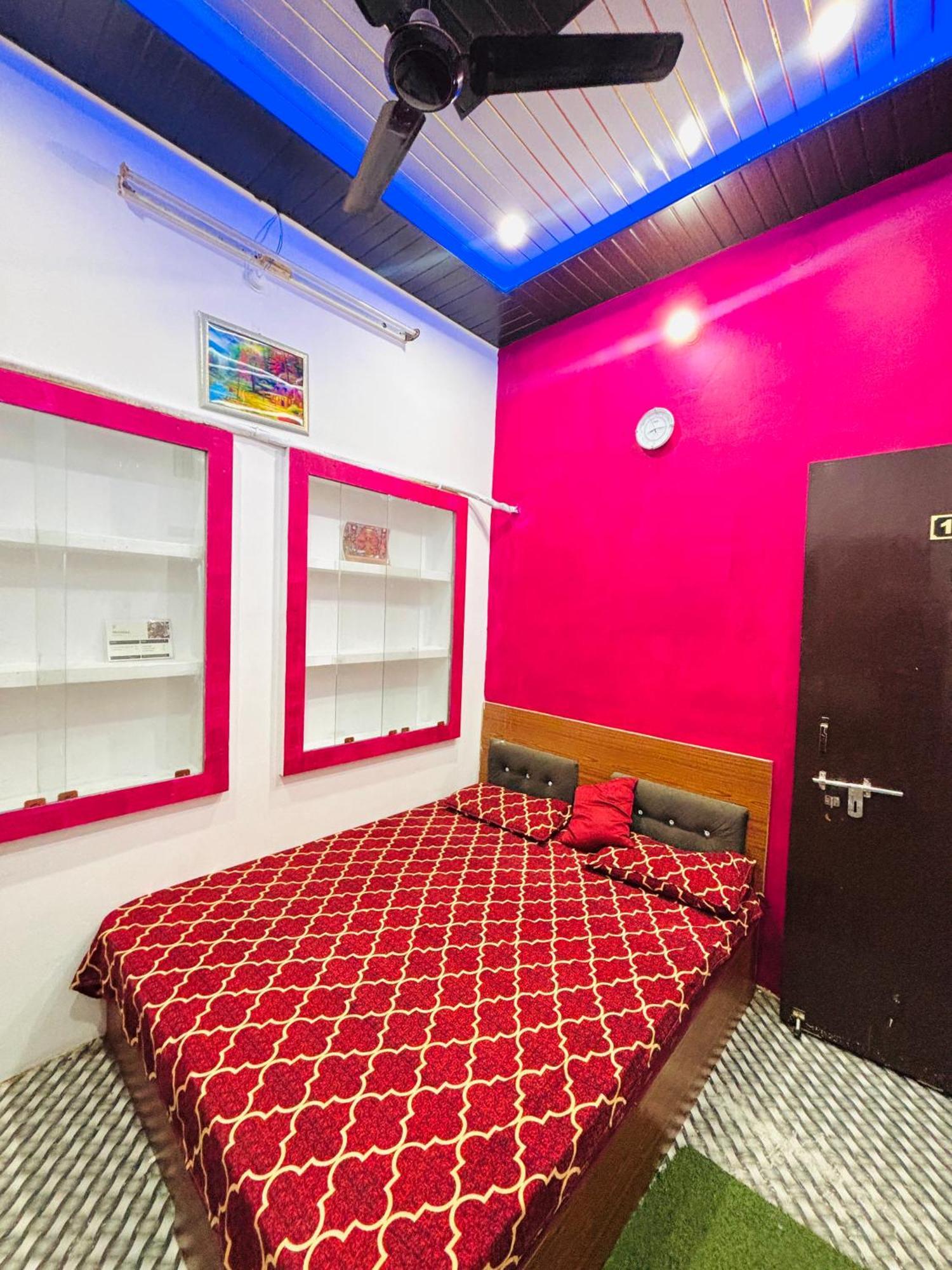 Shivalay Paying Guest House Varanasi Eksteriør bilde
