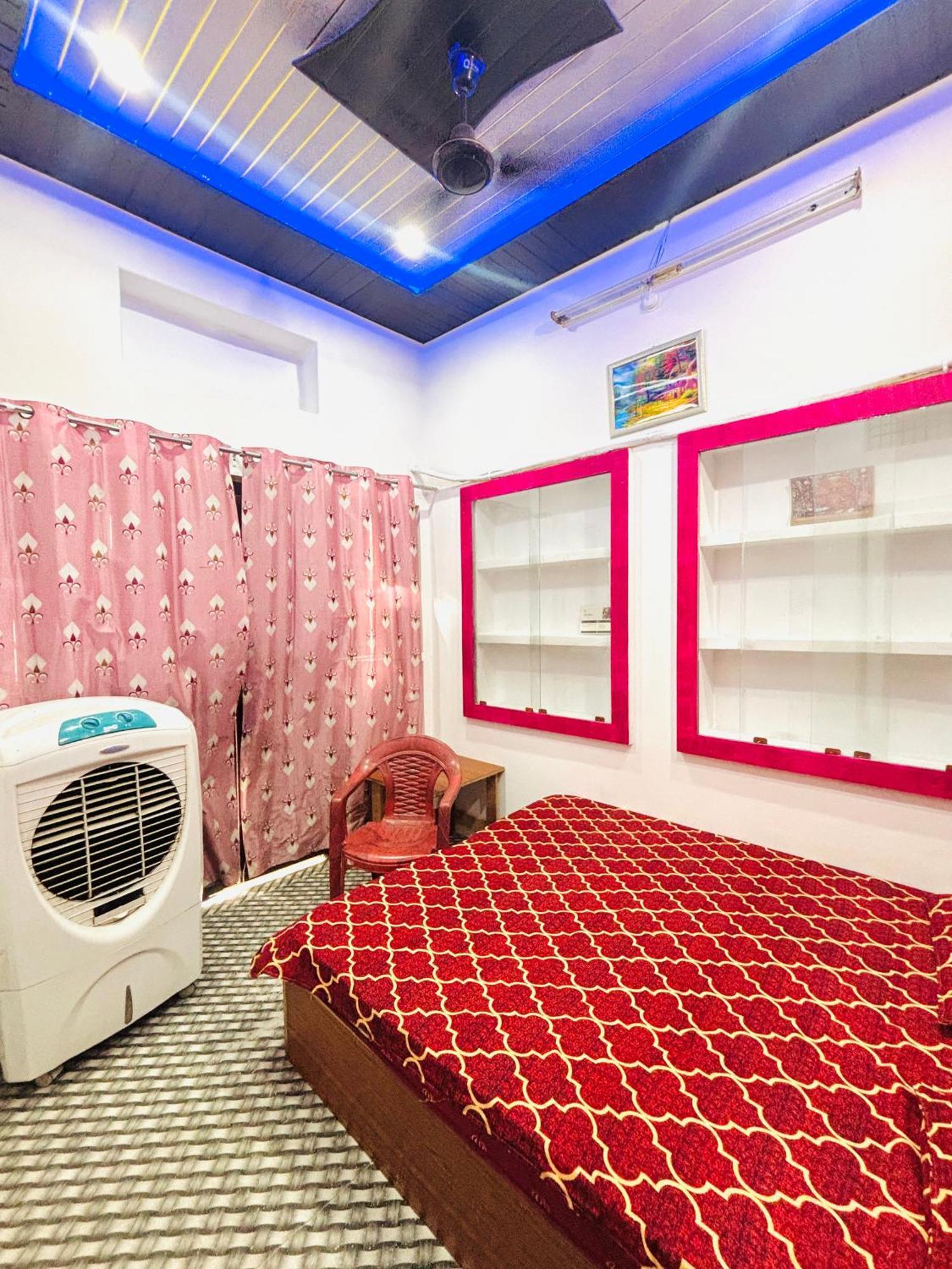 Shivalay Paying Guest House Varanasi Eksteriør bilde
