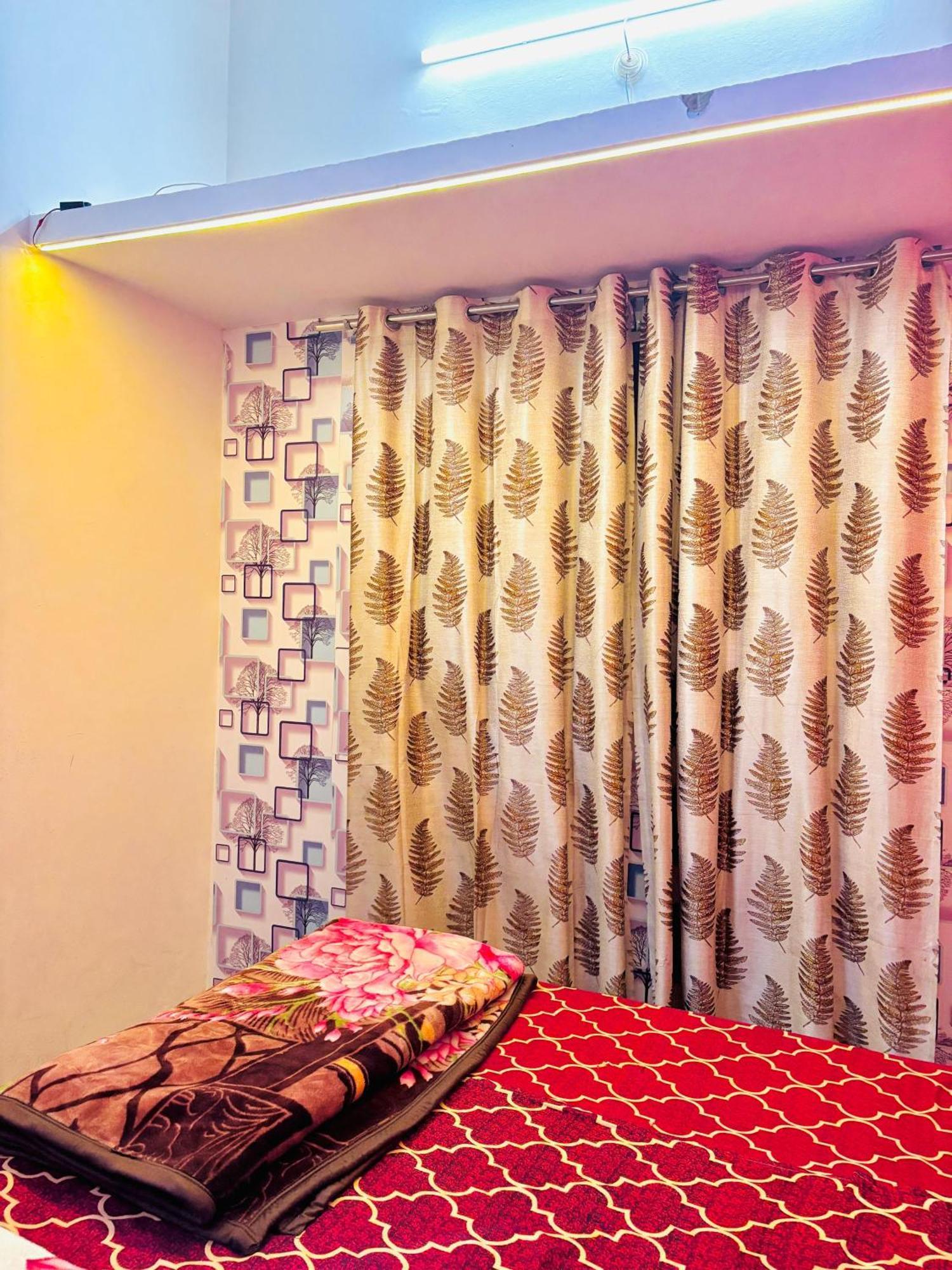 Shivalay Paying Guest House Varanasi Eksteriør bilde